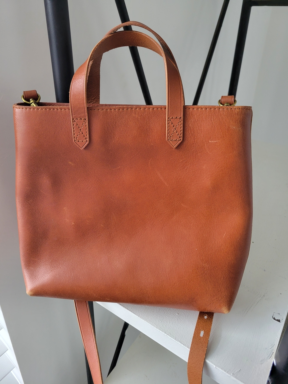 Madewell Leather Tote in Chestnut Brown - Picture 2 of 4